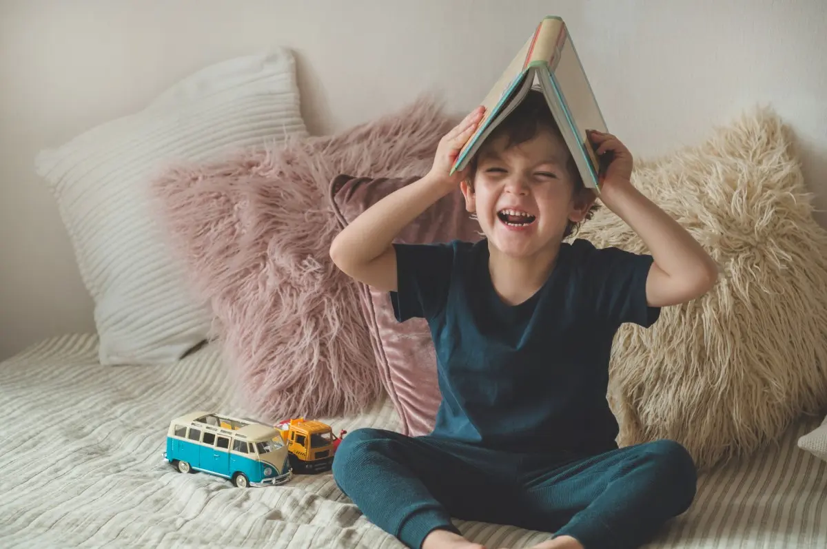 Как научить ребенка читать? Плюсы и минусы основных методик обучения чтению
